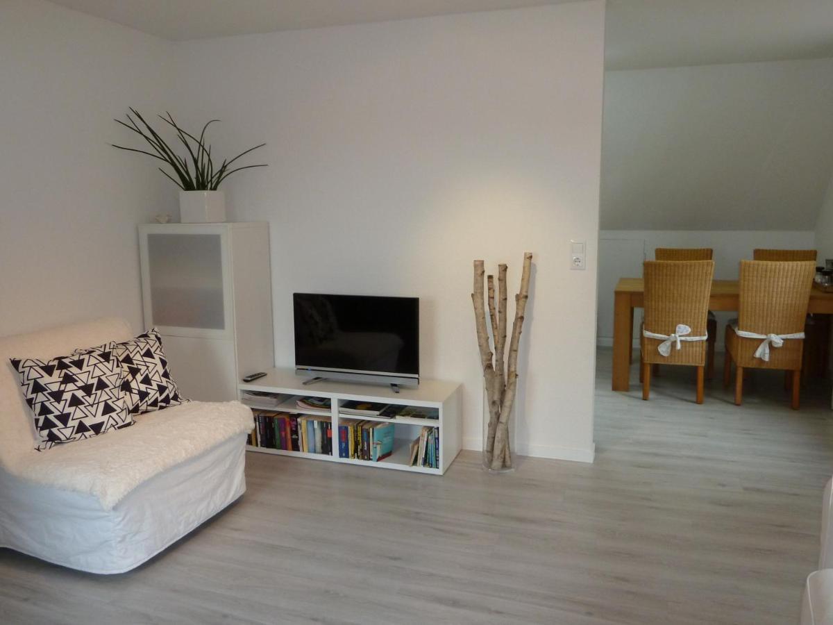 Helle 70 Qm Ferienwohnung Mit Herrlichem Blick Teningen Exterior foto
